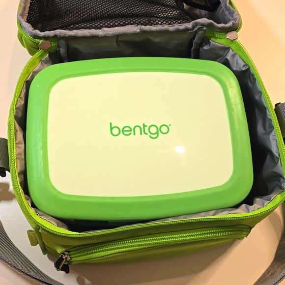 Set of 2 Bentgo Kids Lunch Boxes and Bentgo Cooler Bag - Picture 16 of 16
